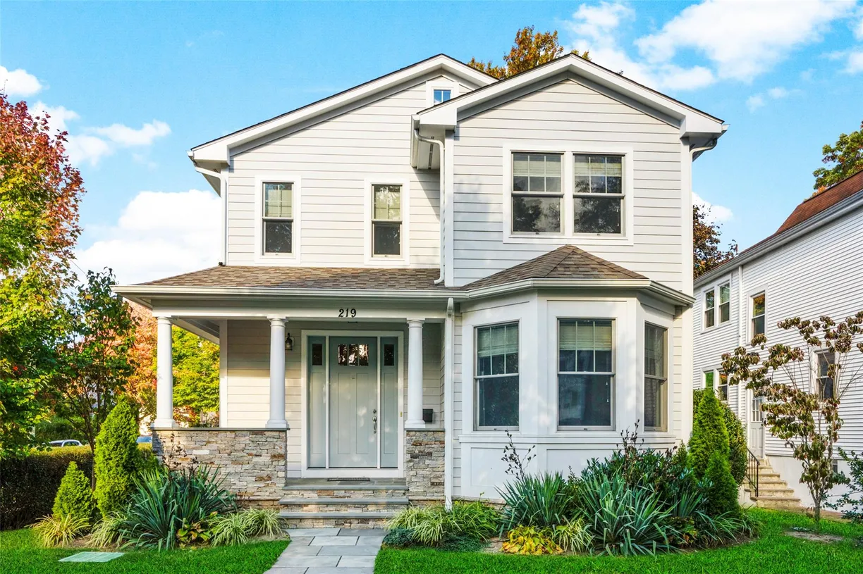 Westchester Real Estate | View 219 Larchmont Avenue | 5 Beds, 3 Baths
