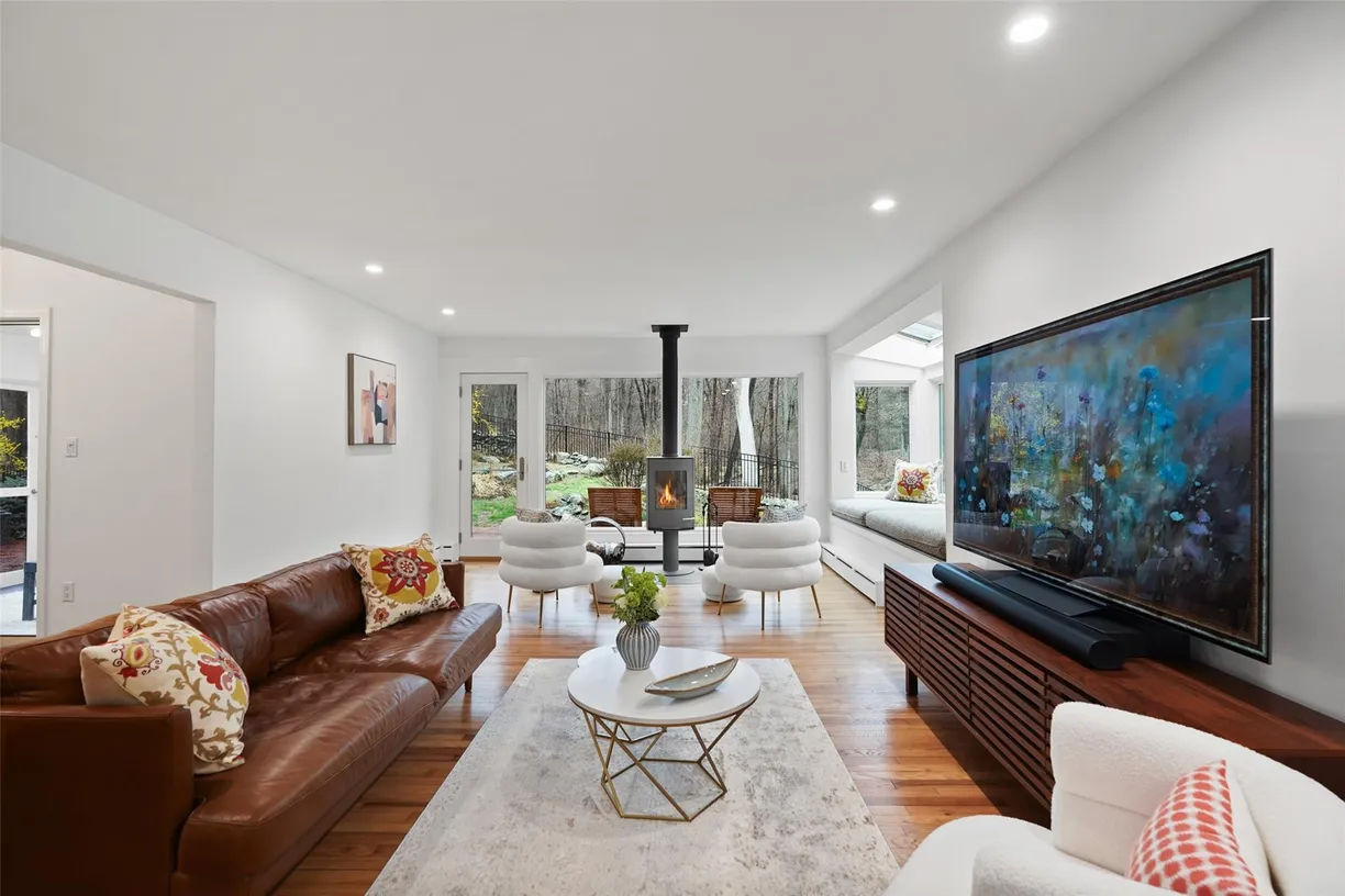 Westchester Real Estate | View 139 Brook Farm Road | Listing