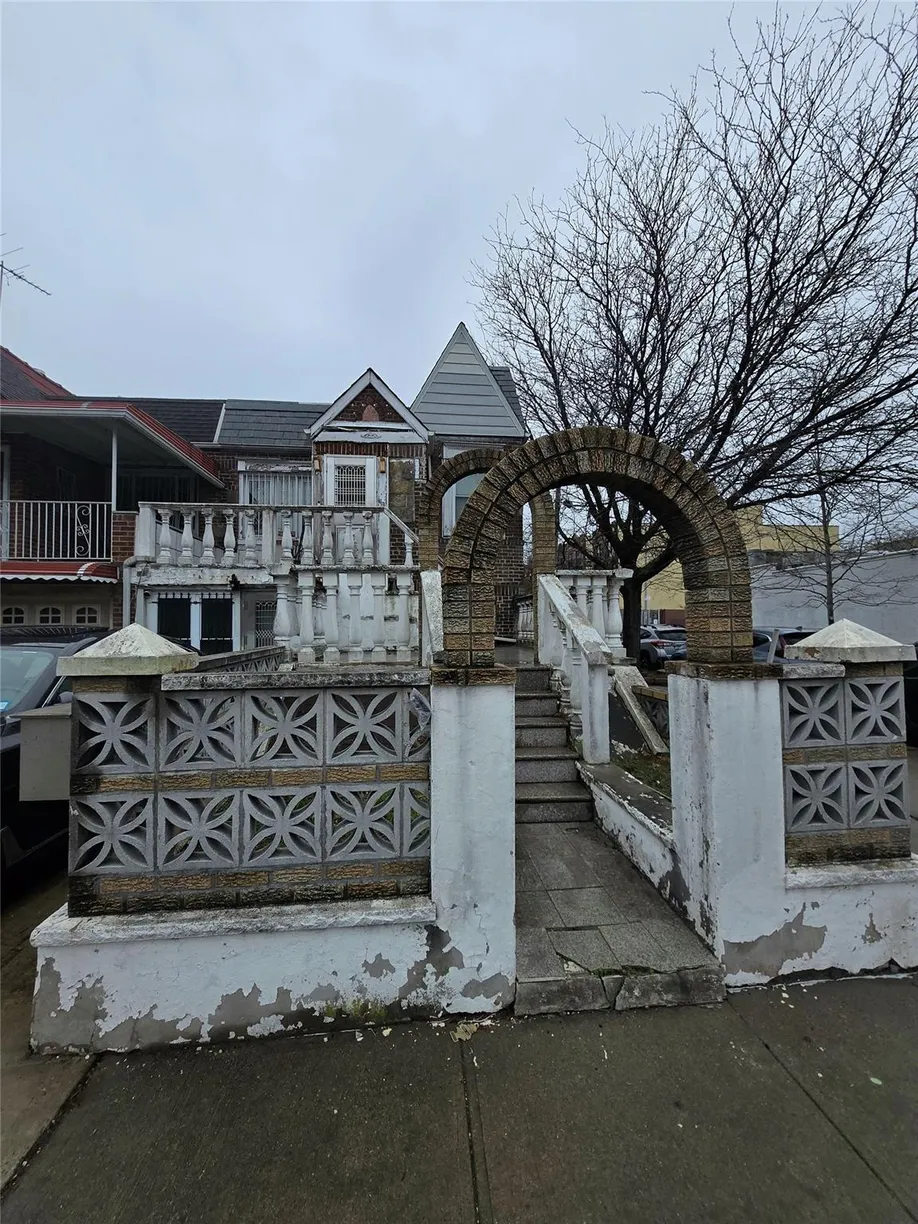 New York City Real Estate | View 2802 34th Avenue | 6 Beds, 3 Baths