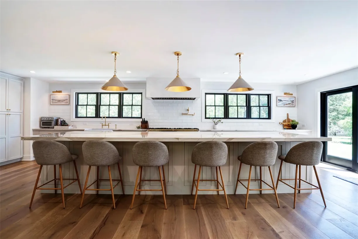 The Hamptons Real Estate | View 45 Sandra Road | Listing