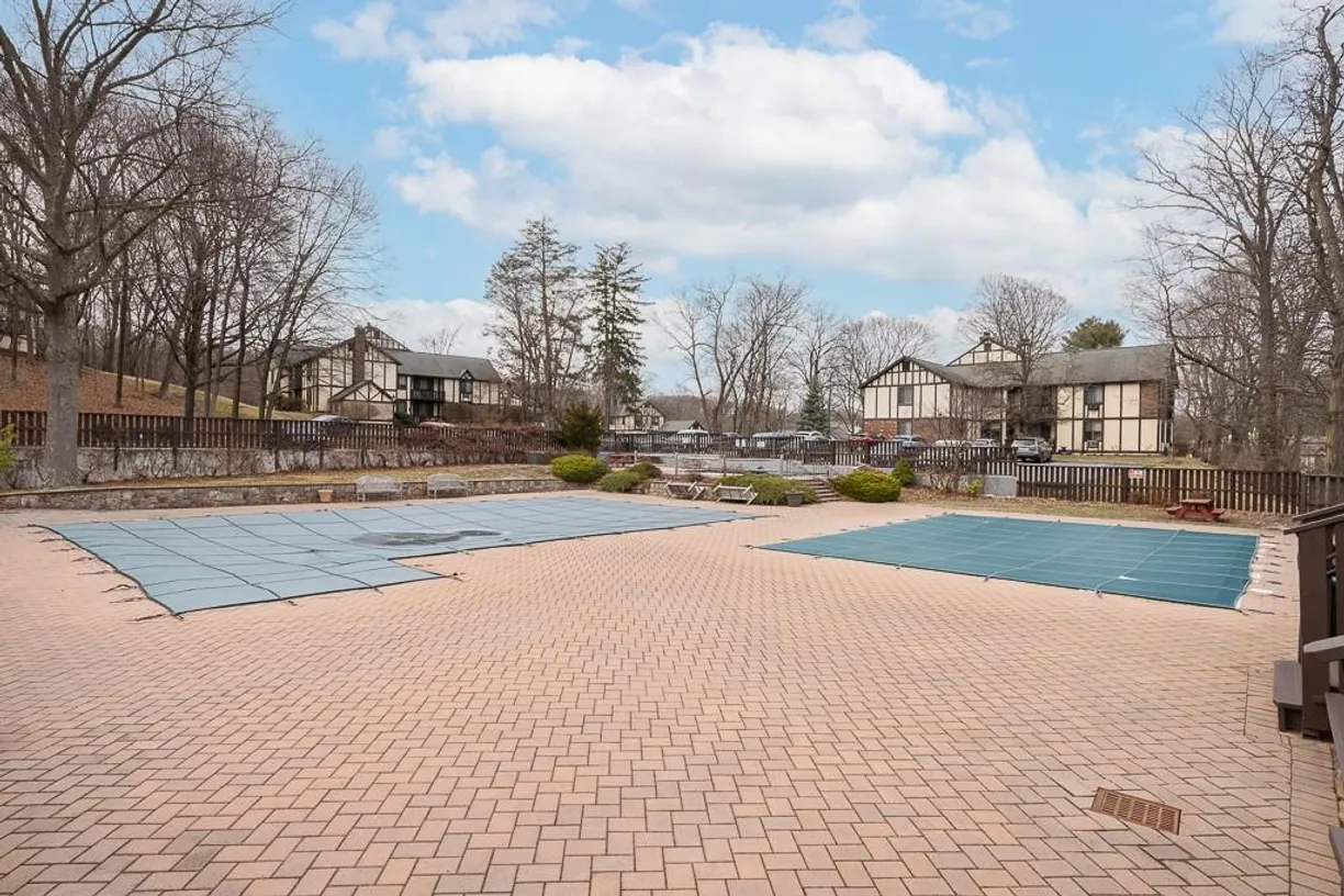 Westchester Real Estate | View 56 Foxwood Drive, 5 | Listing