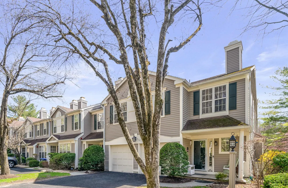 Westchester Real Estate | View 301 Pondside Drive | Listing