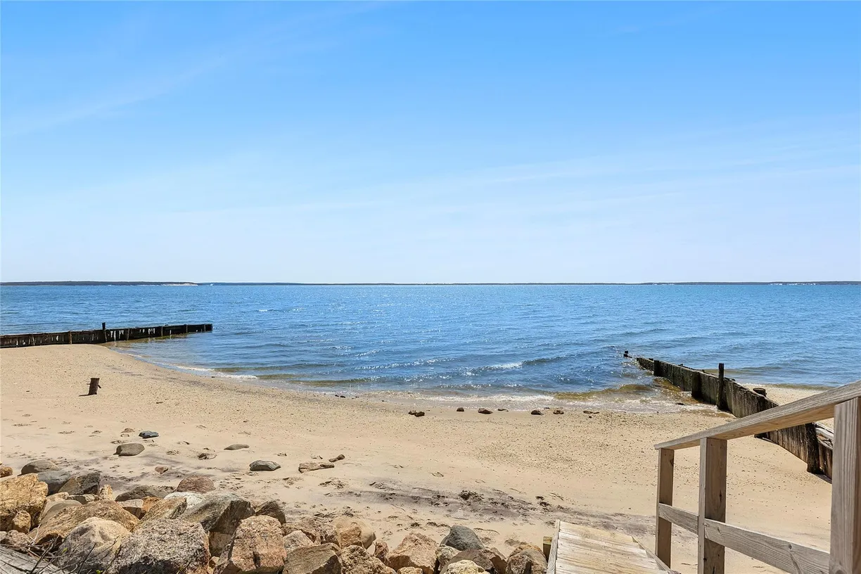 The Hamptons Real Estate | View 250 Kraus Road | Listing