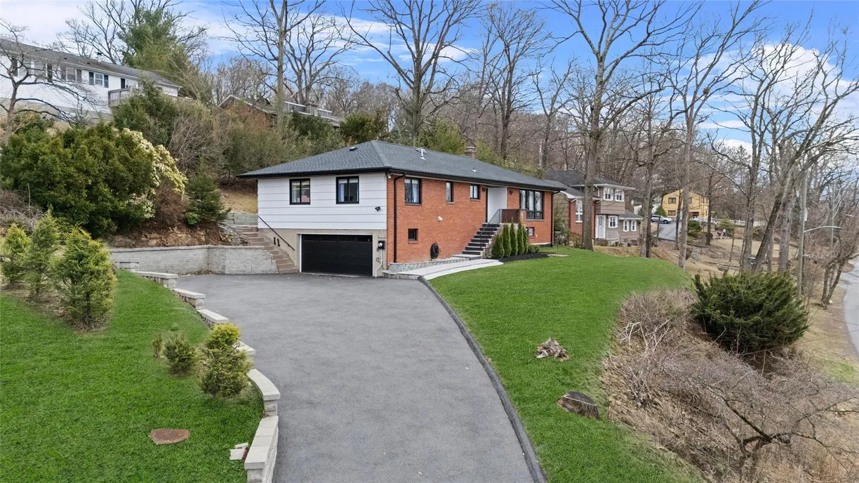 Westchester Real Estate | View 700 Linda Avenue | Listing