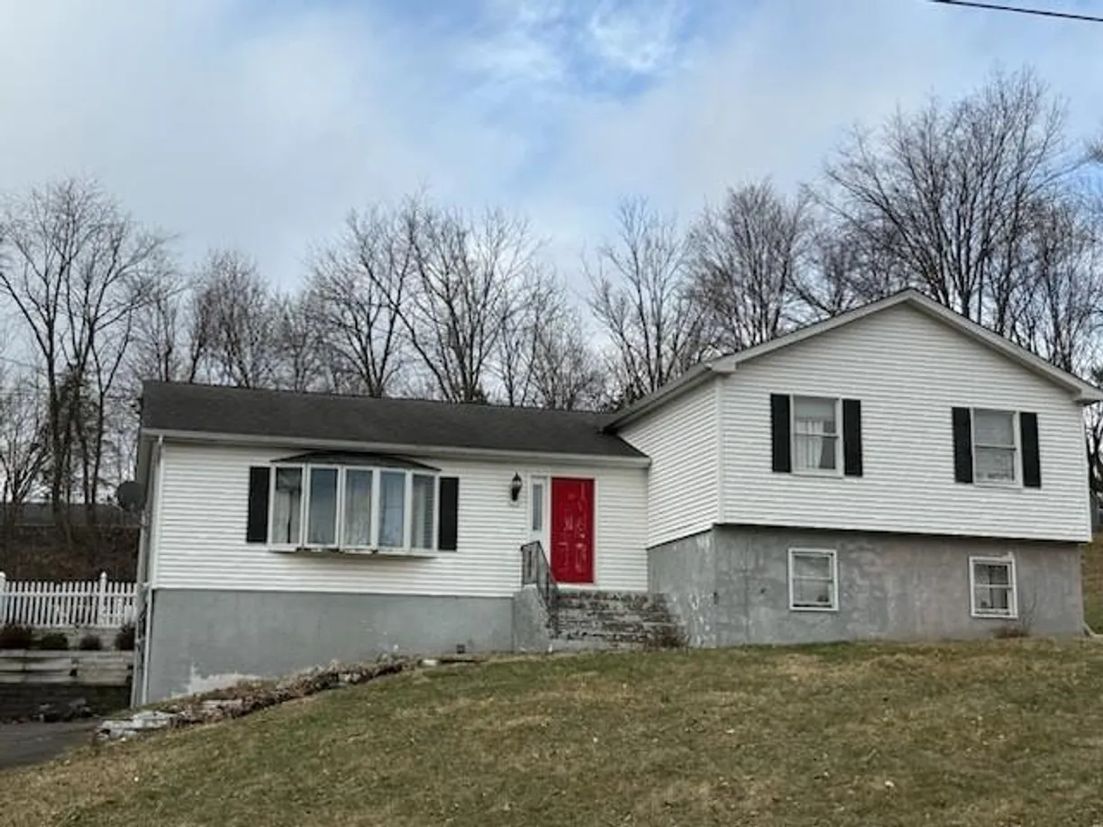Rockland/Orange/NJ Real Estate | View 10 Pleasant Street | 4 Beds, 2 Baths