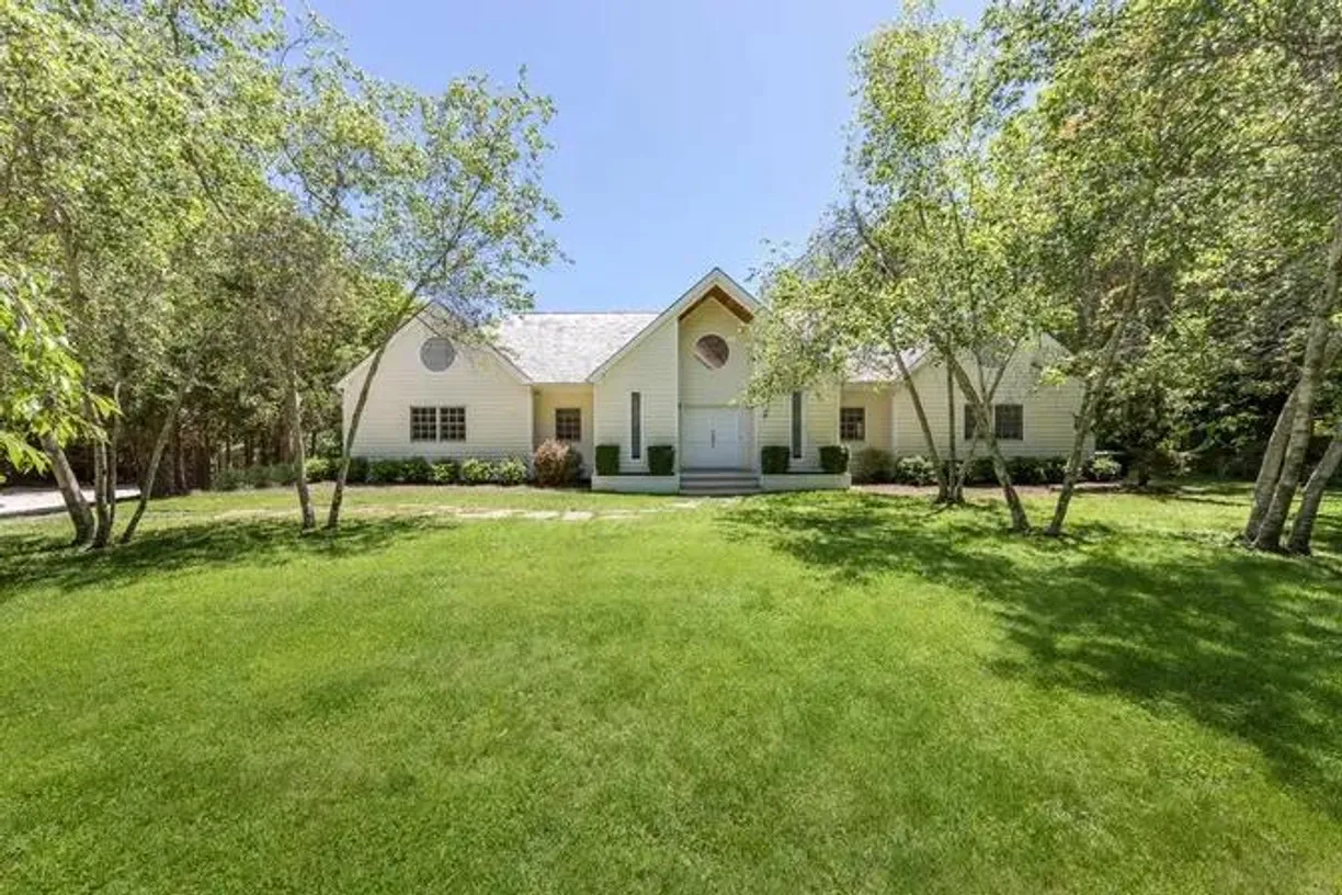 The Hamptons Real Estate | View 1224 Brick Kiln Road | 4 Beds, 3 Baths