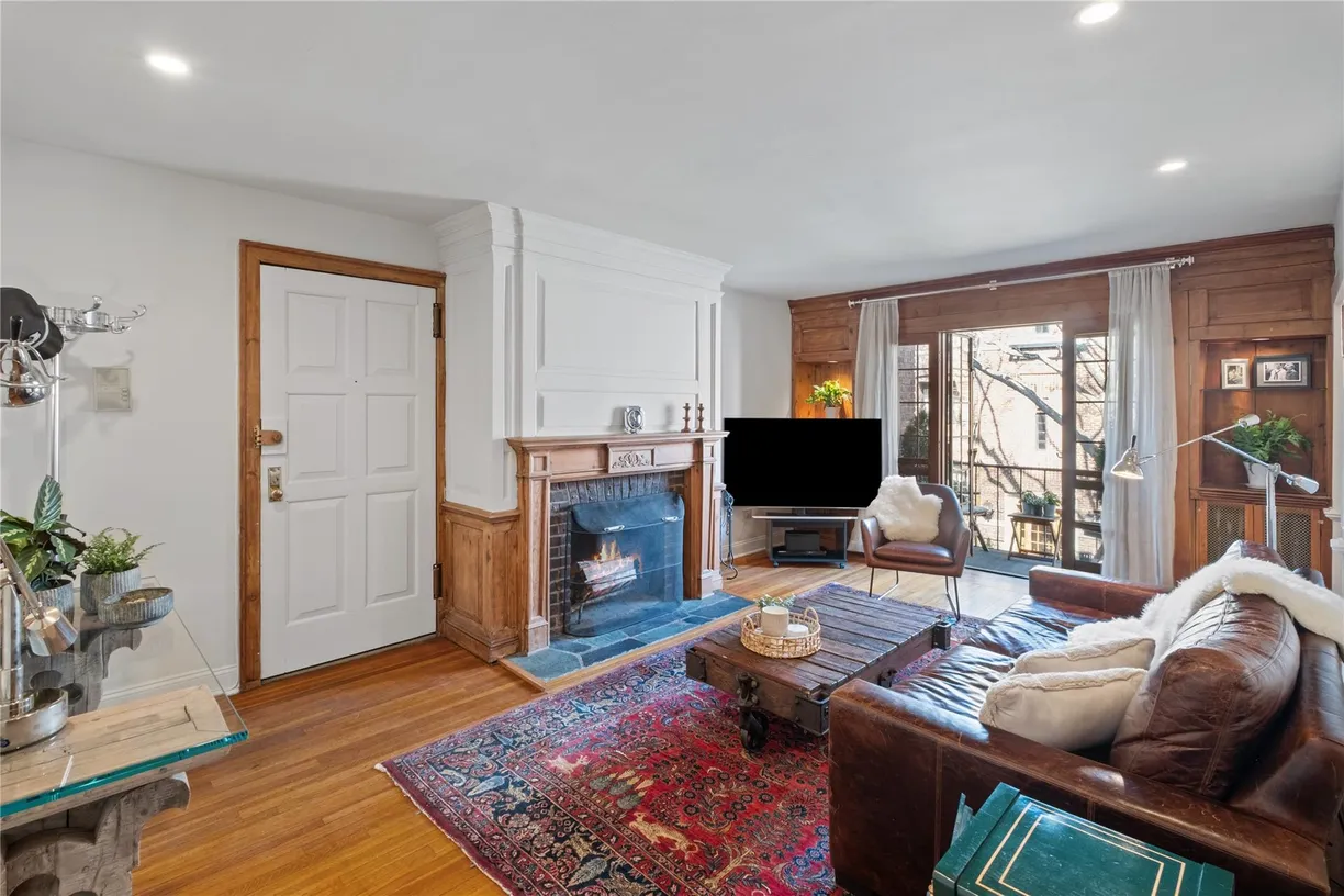 Westchester Real Estate | View 20 N Broadway, C313 | Listing