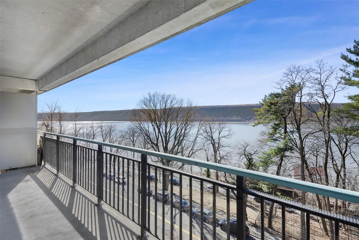 Westchester Real Estate | View 1020 Warburton Avenue, 6C | Listing