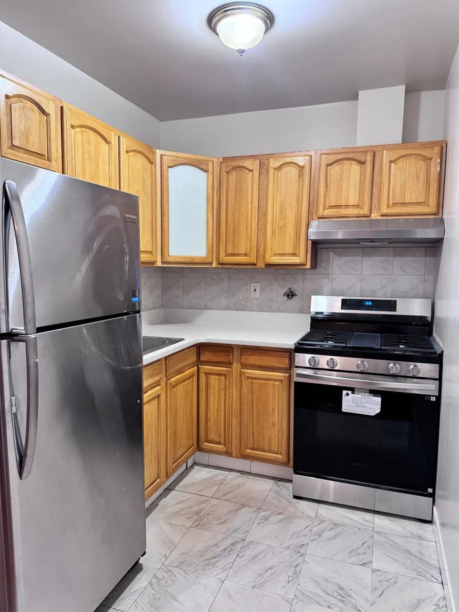 New York City Real Estate | View 29 Granite Street, 4 | 2 Beds, 1 Bath