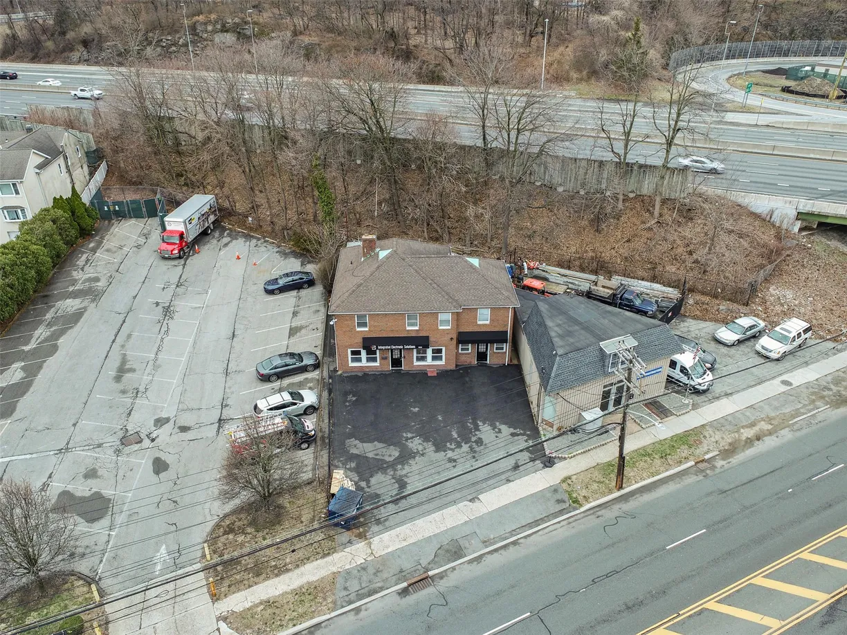 Westchester Real Estate | View 1050 Mamaroneck Avenue, Unit A | Listing