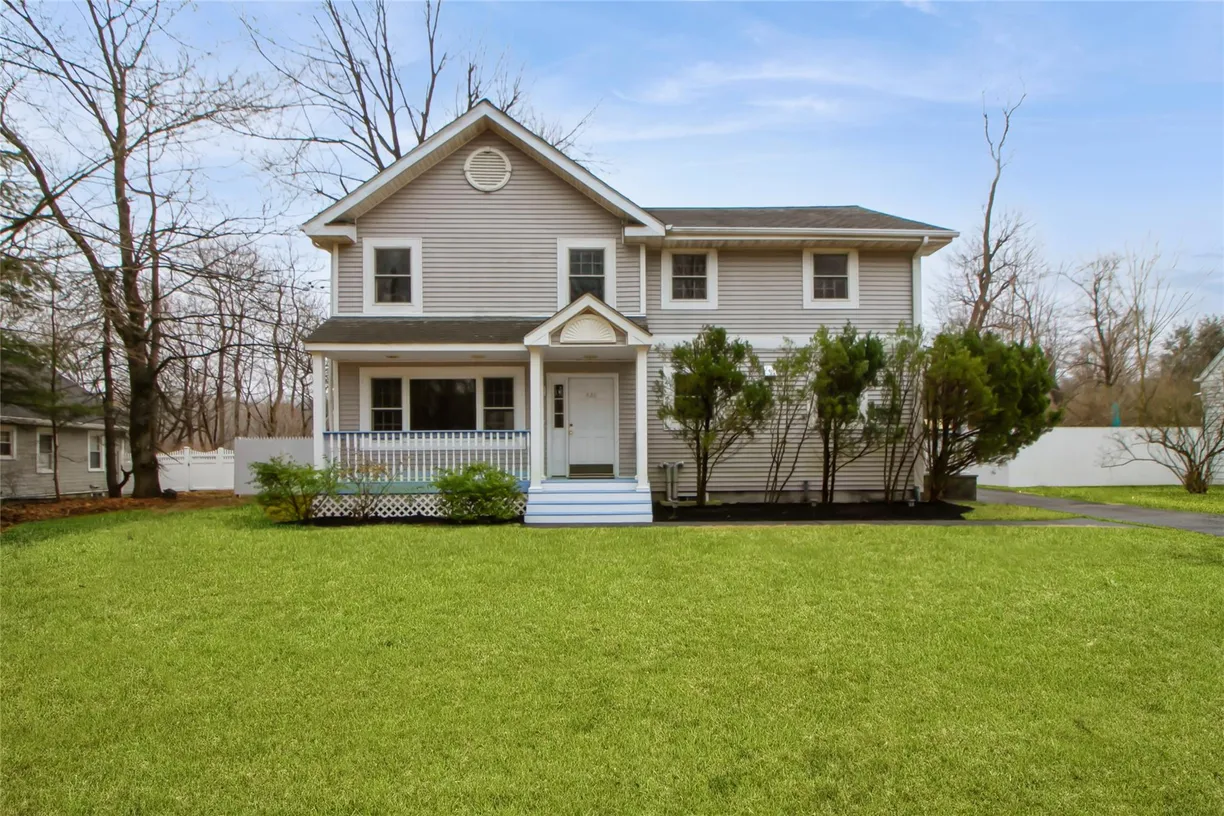 Westchester Real Estate | View 428 Saw Mill River Road | Listing