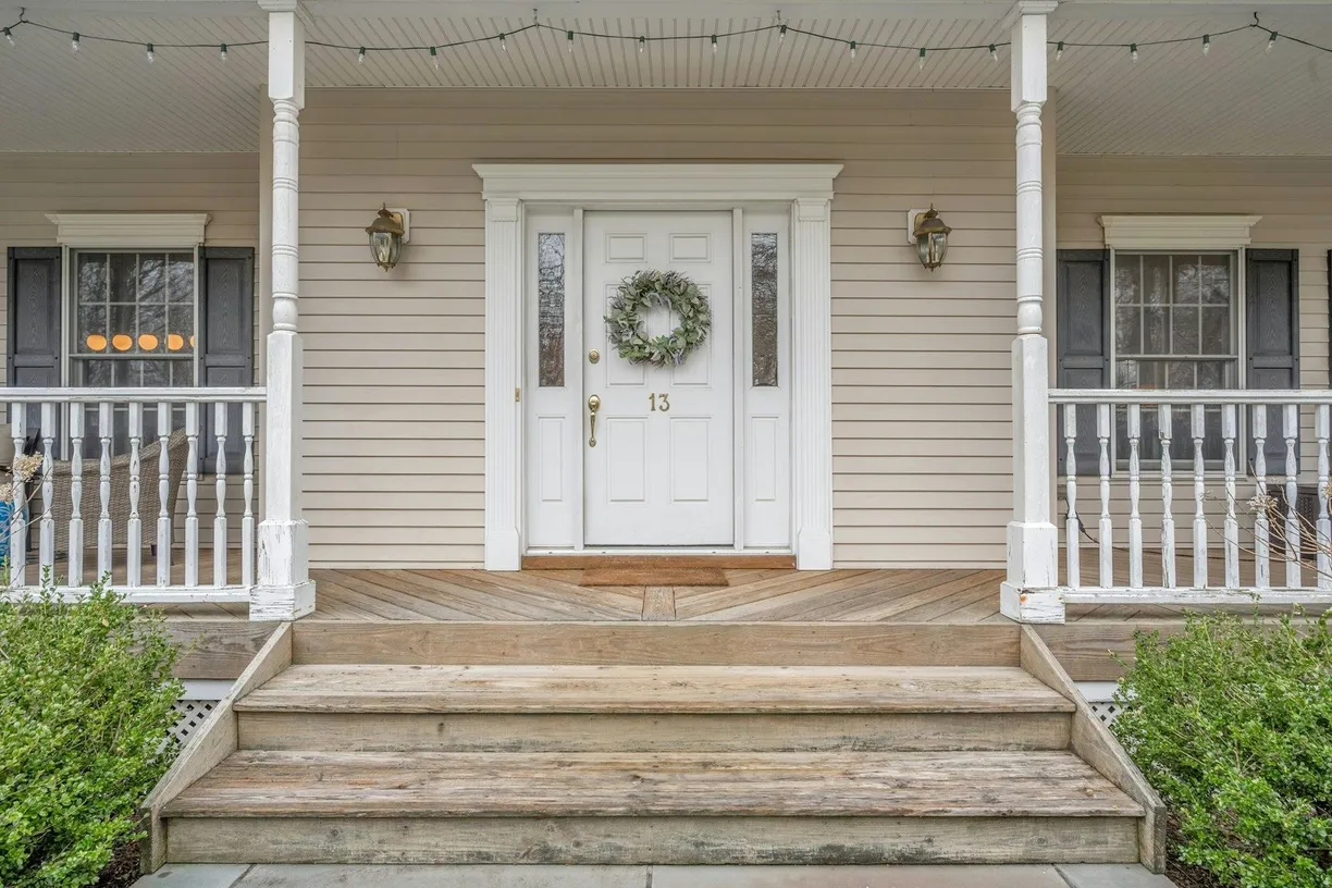 Westchester Real Estate | View 13 Laurie Lane | Listing