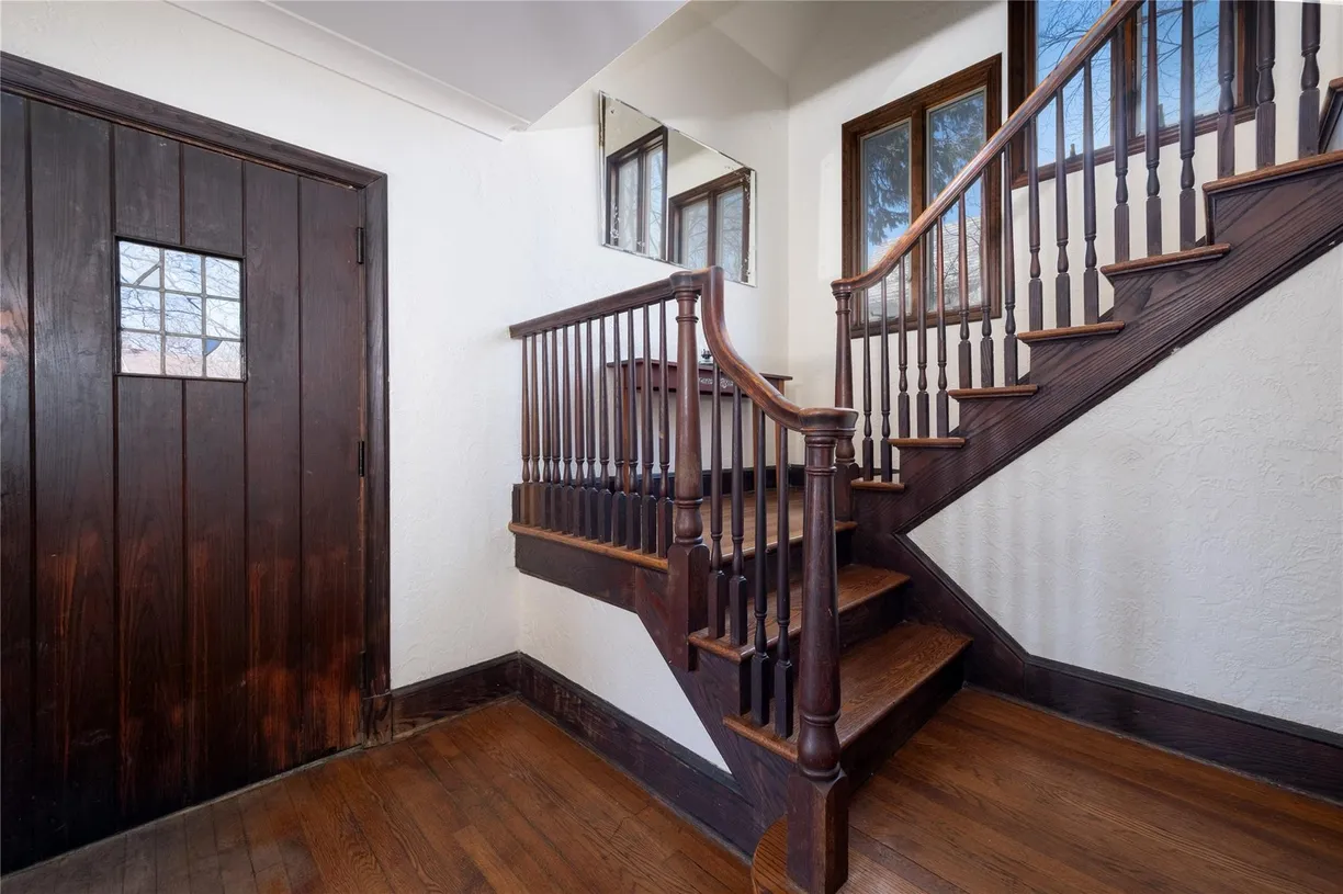 Westchester Real Estate | View 880 James Street | Listing