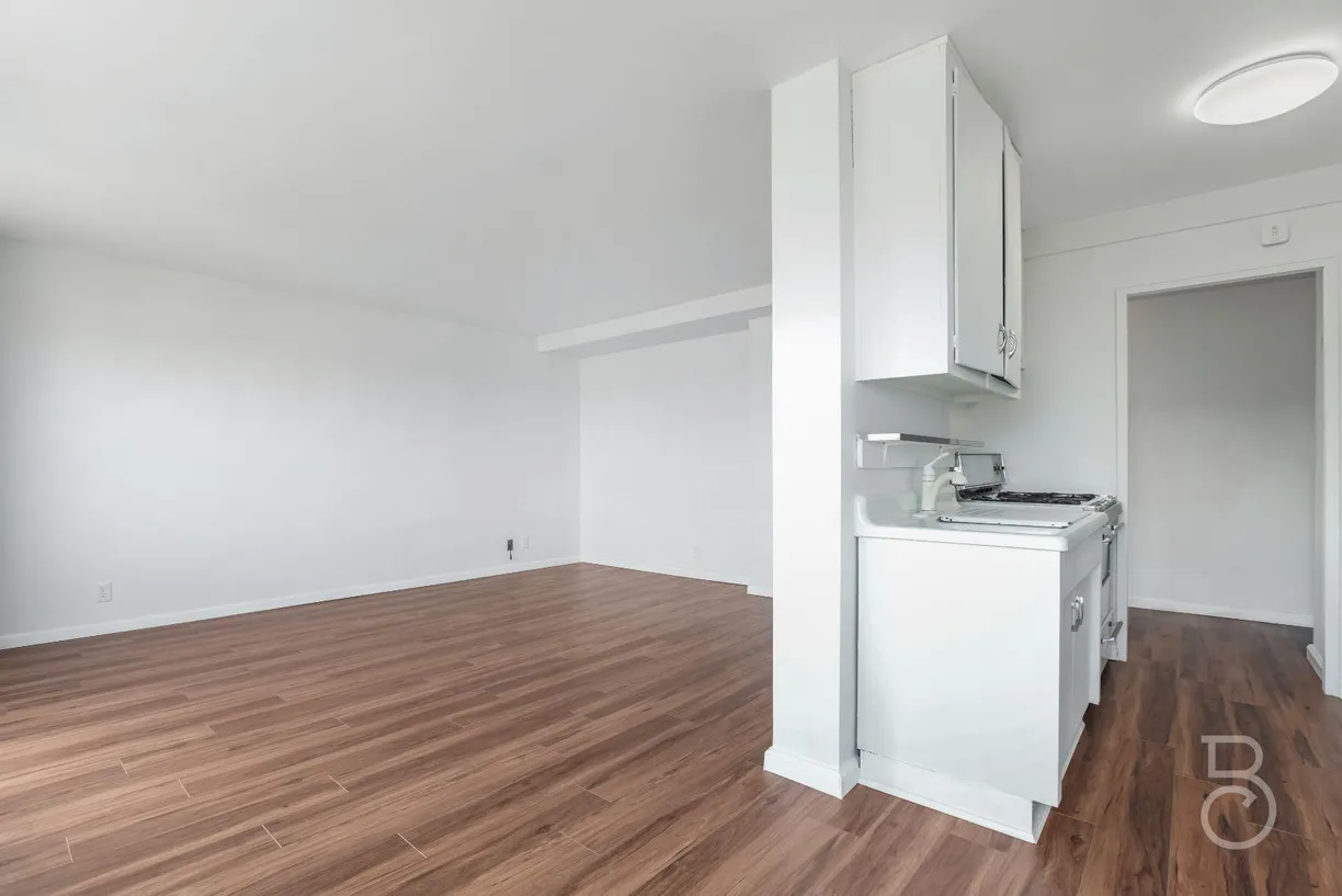 New York City Real Estate | View 33-47 14th Street, 10D | Listing