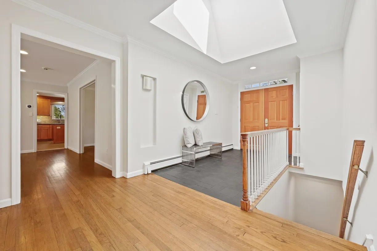 Westchester Real Estate | View 31 Mohegan Road | Listing