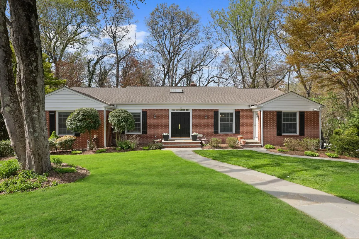 Westchester Real Estate | View 31 Mohegan Road | 3 Beds, 3 Baths