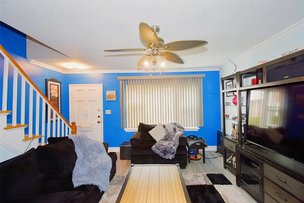 Westchester Real Estate | View 737 Tuckahoe Road, 23 | Listing