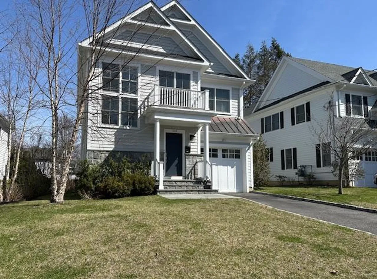 Westchester Real Estate | View 115 Brown Road | 5 Beds, 4 Baths