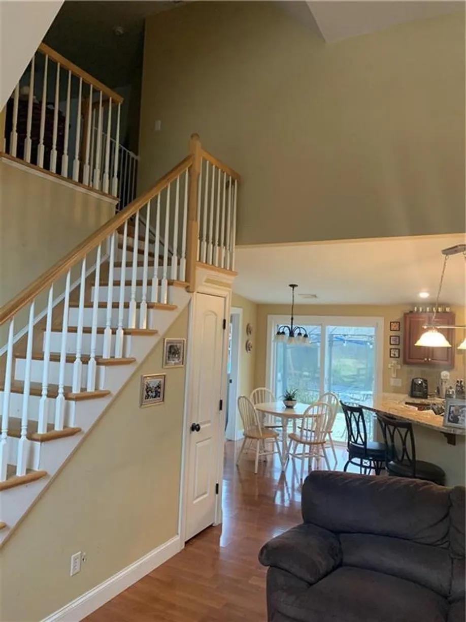 Rockland/Orange/NJ Real Estate | View 3 Shale Lane | 4 Beds, 3 Baths