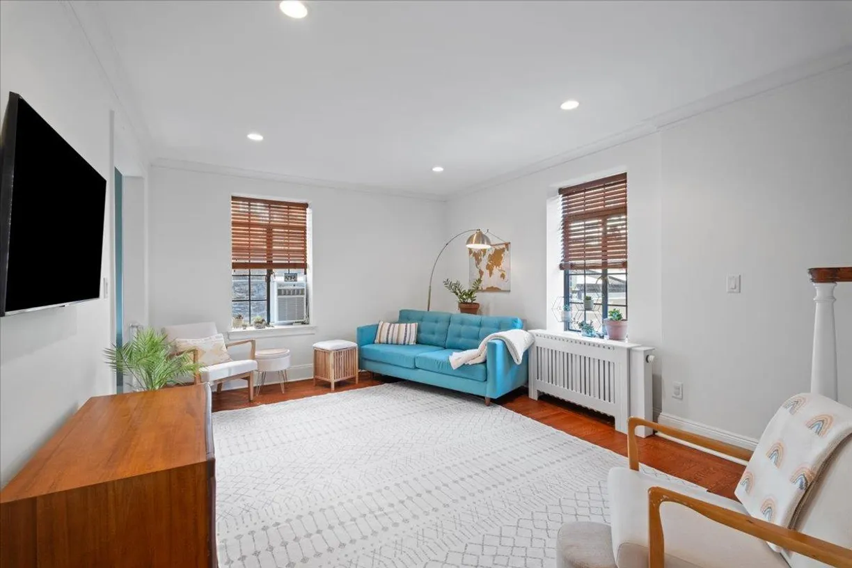 Westchester Real Estate | View 20 N Broadway, L156 | Listing