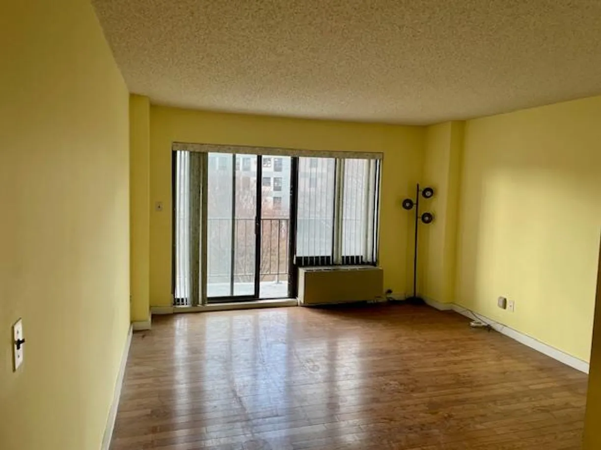 New York City Real Estate | View 25-40 Shore Boulevard, 3G | Listing