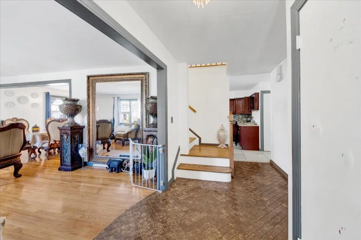 Westchester Real Estate | View 229 Commonwealth Avenue | Listing