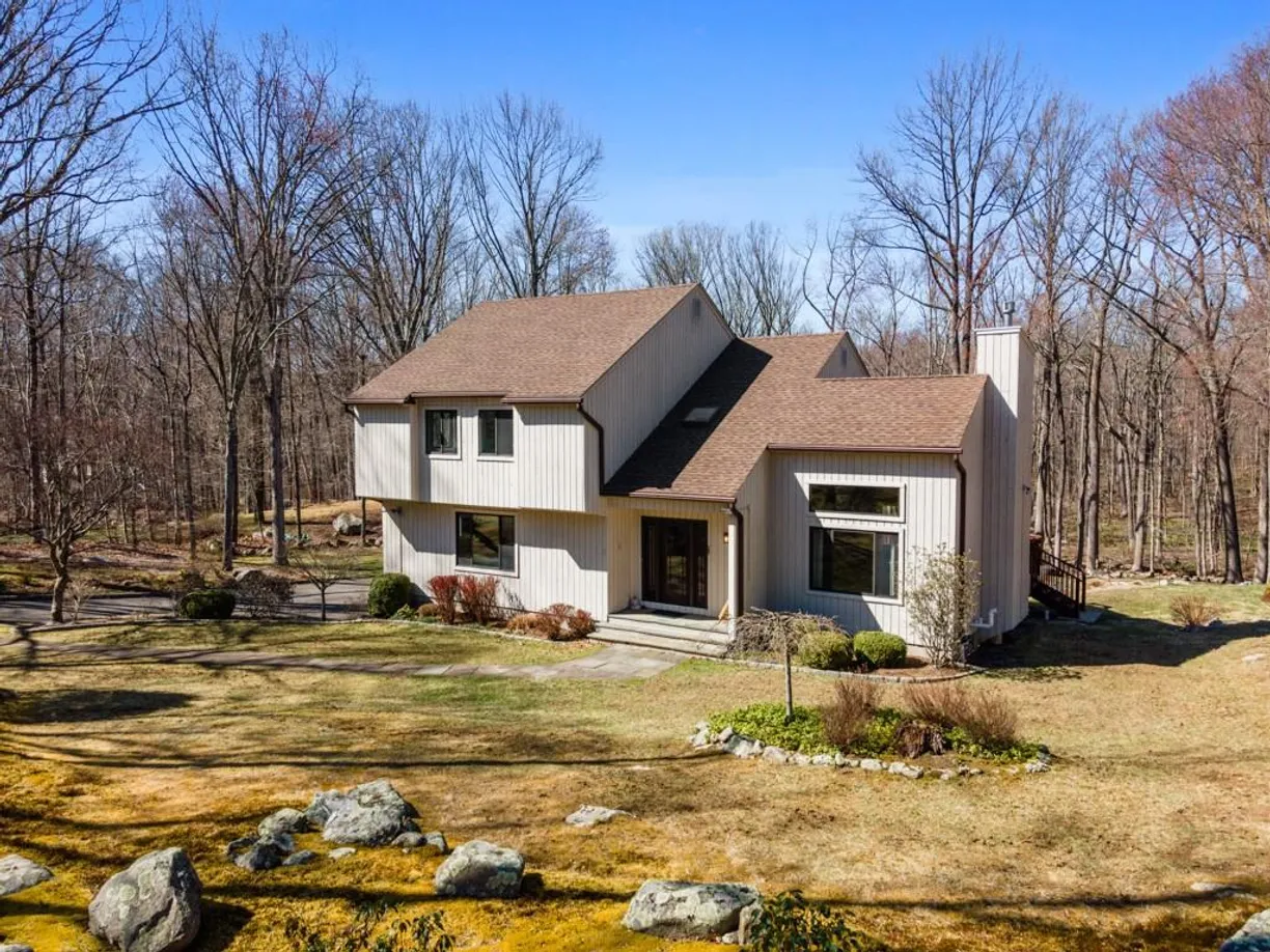 Westchester Real Estate | View 5 Canaan Circle | 4 Beds, 2 Baths