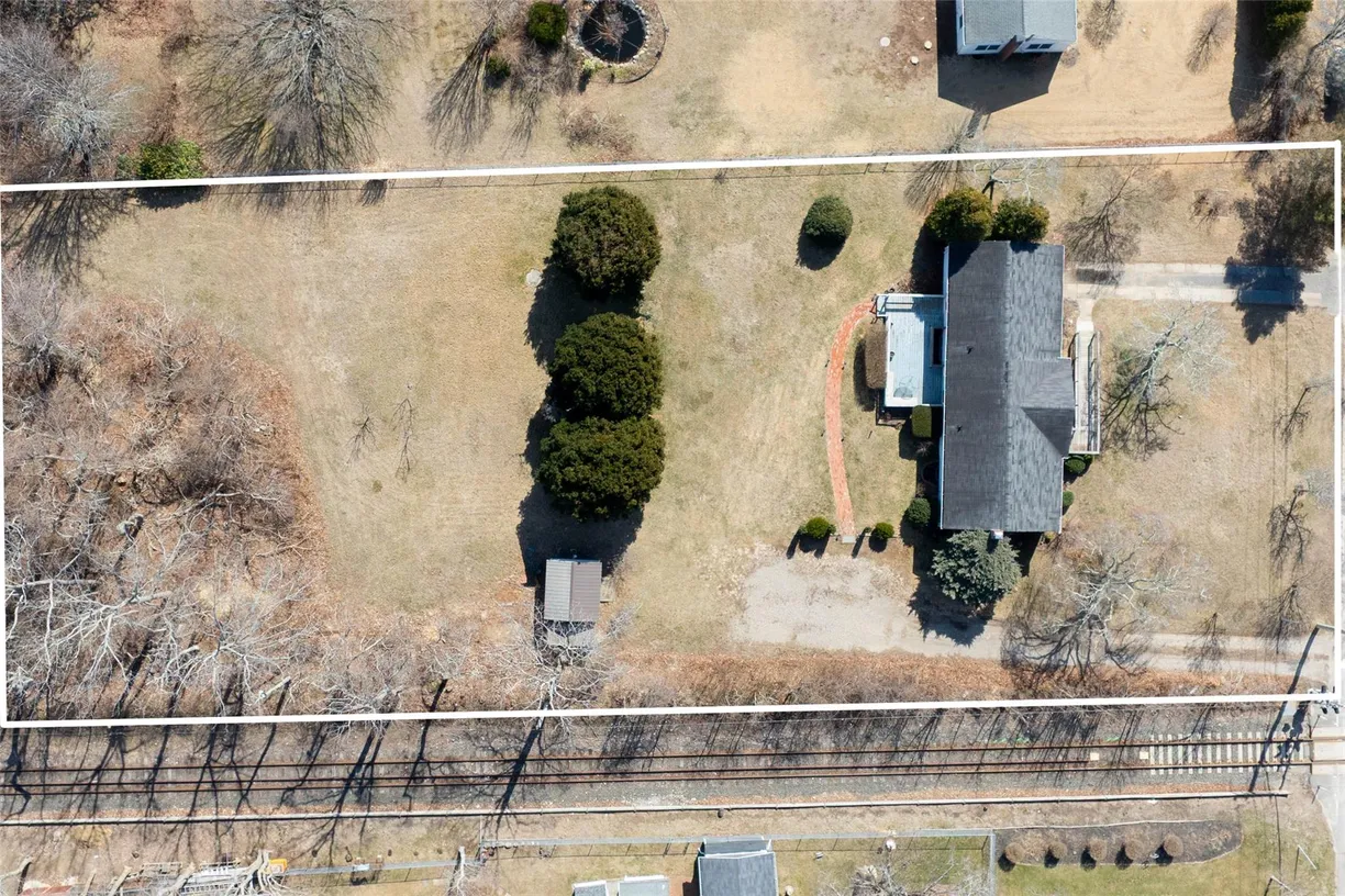 The Hamptons Real Estate | View 1720 Carroll Avenue | Listing