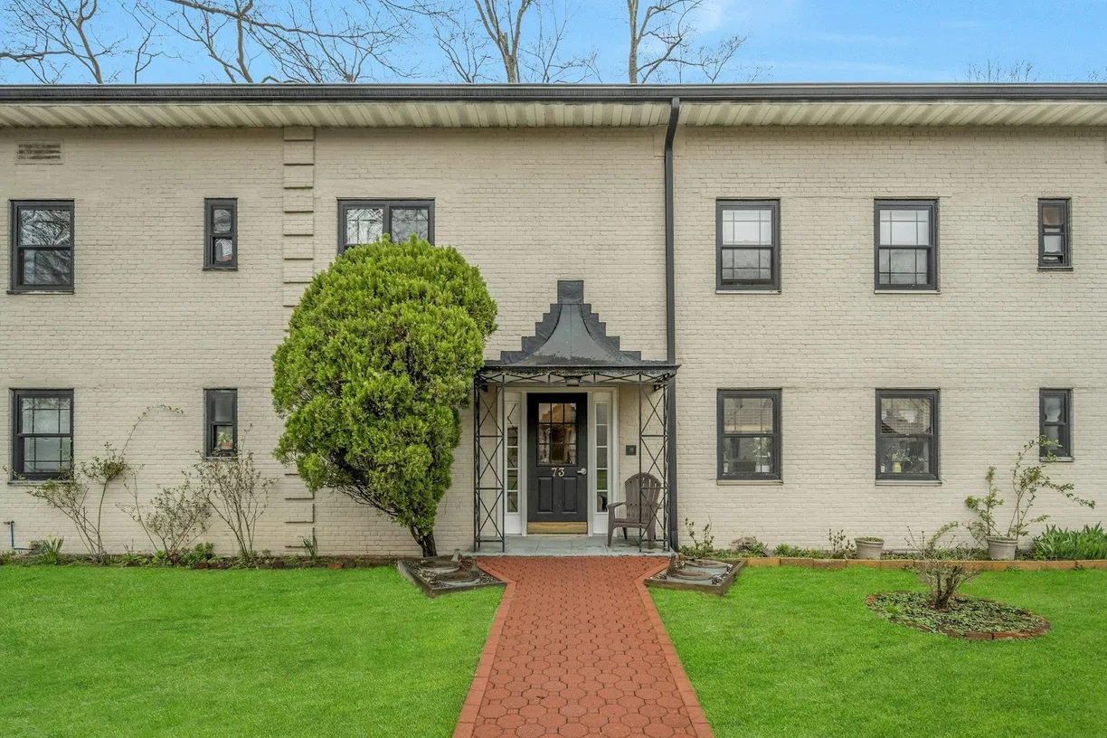 Westchester Real Estate | View 73 Manchester Road, A-22 | 1 Bed, 1 Bath