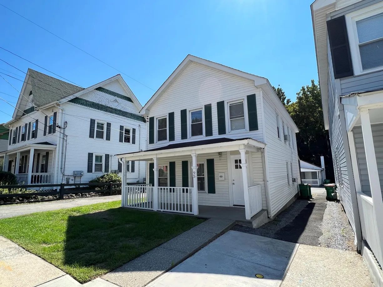 Hudson Valley Real Estate | View 95 E Main Street | 4 Beds, 2 Baths