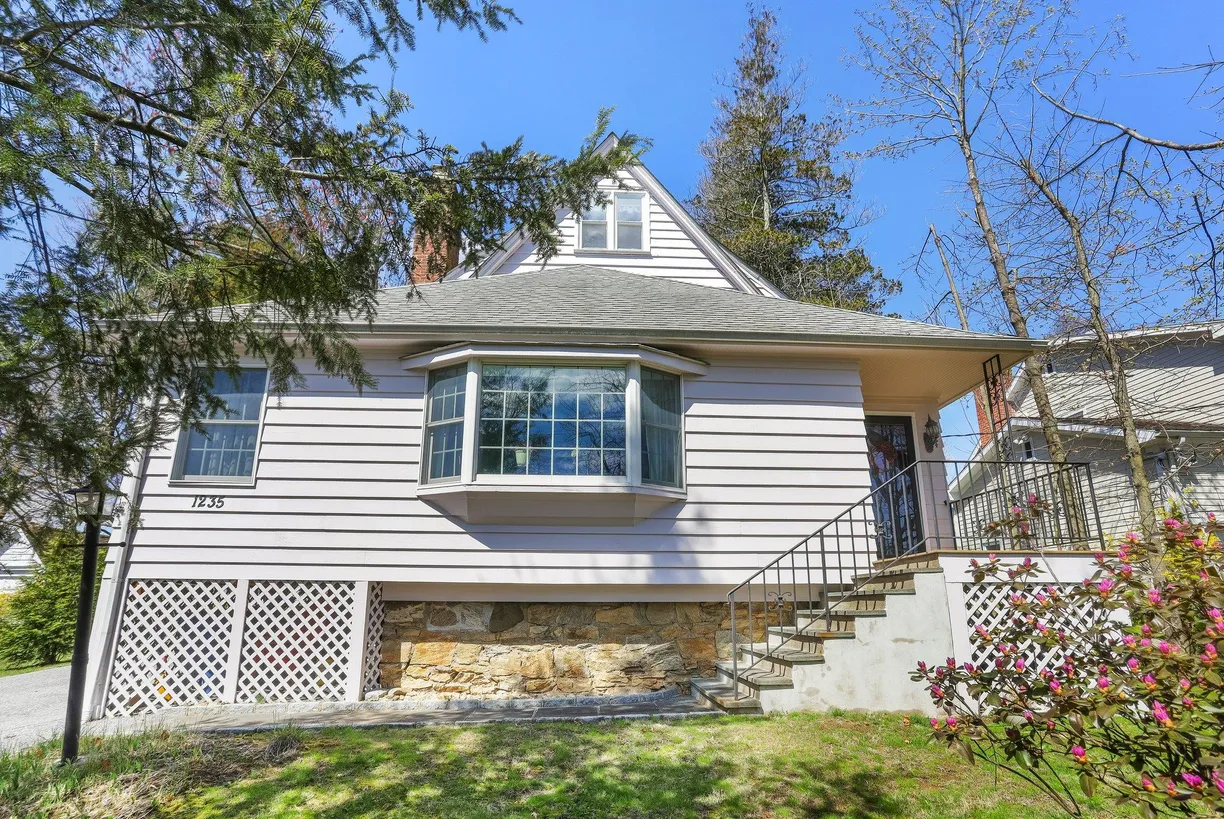 Westchester Real Estate | View 1235 Post Road | 3 Beds, 3 Baths