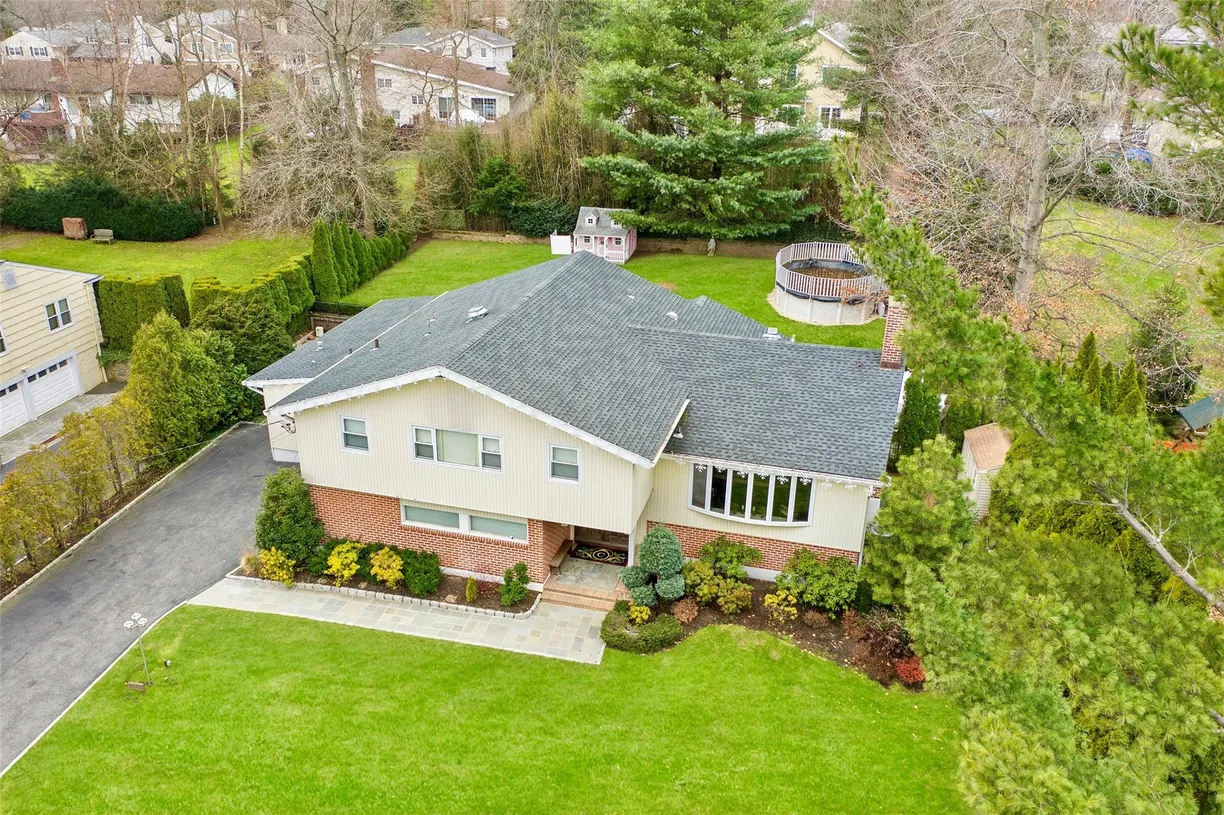 Westchester Real Estate | View 21 Dell Drive | Listing