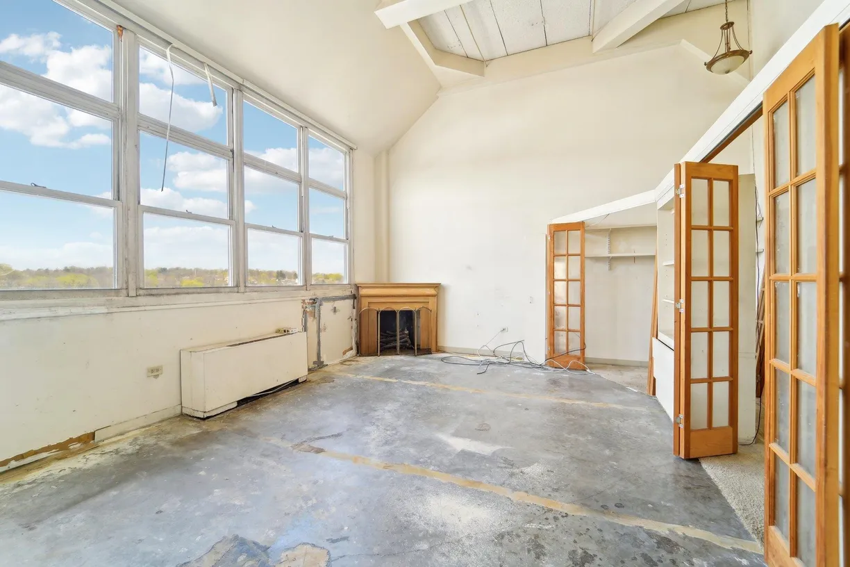 Westchester Real Estate | View 1 Landmark Square, 607 | Listing