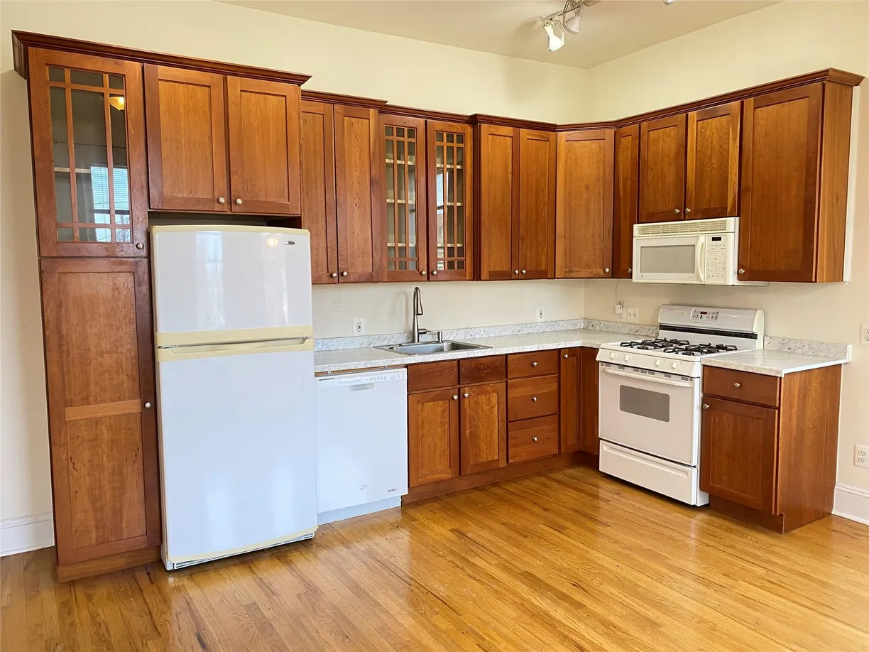Rockland/Orange/NJ Real Estate | View 117 Depew Avenue, 1 | 2 Beds, 1 Bath