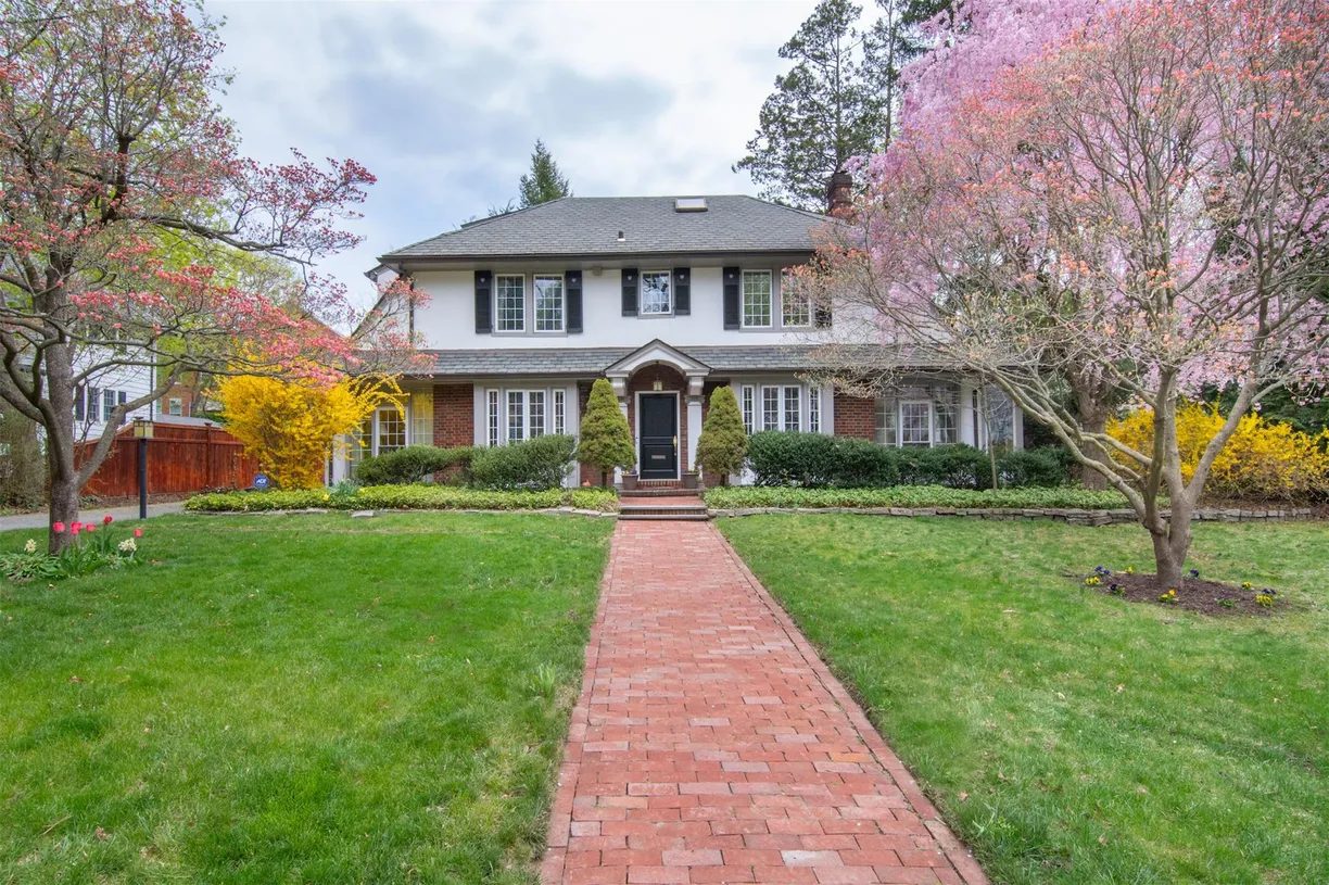 Westchester Real Estate | View 146 Pondfield Road | 5 Beds, 3 Baths