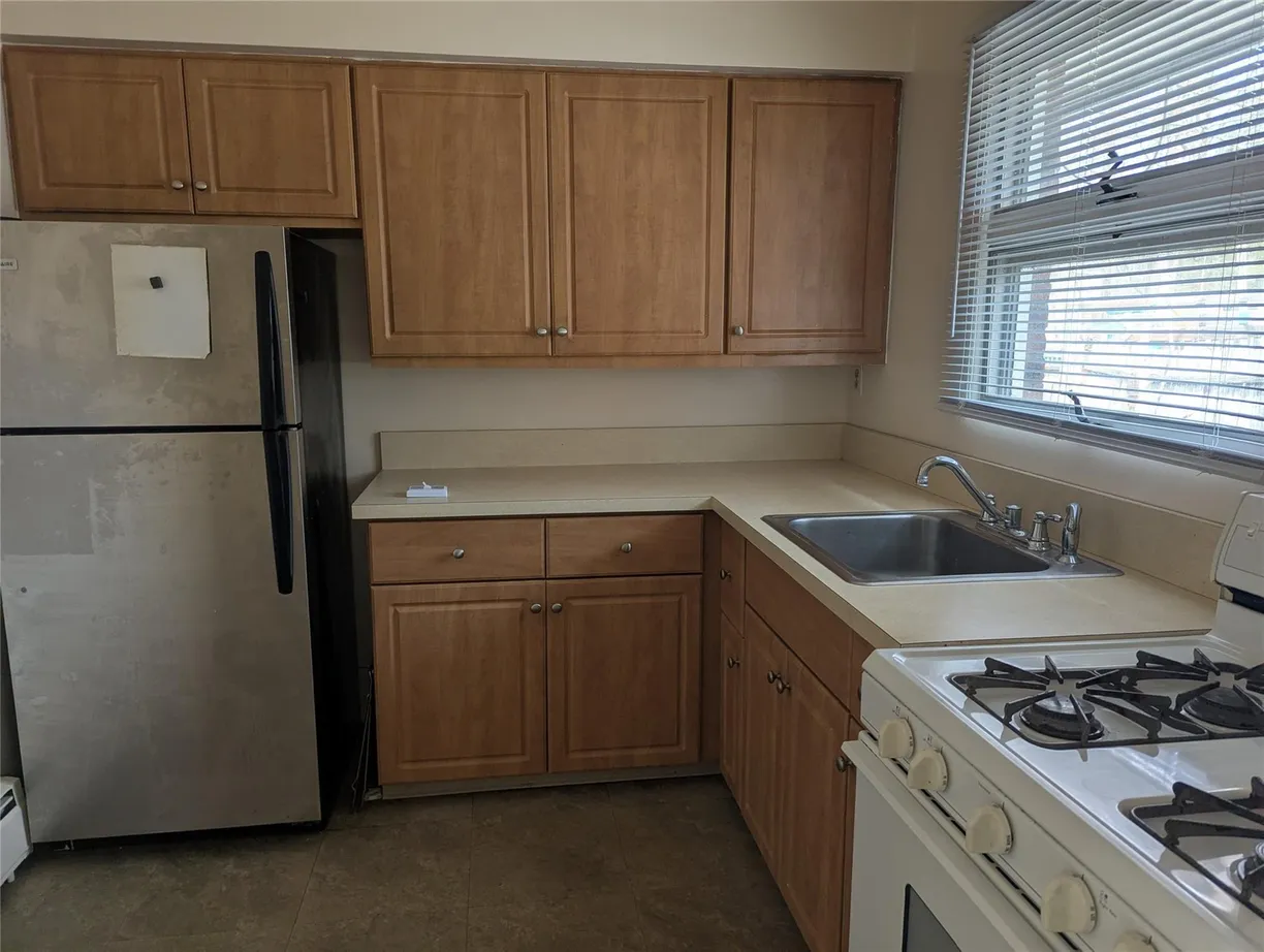 Rockland/Orange/NJ Real Estate | View 113 E Washington Avenue, 111 | Listing