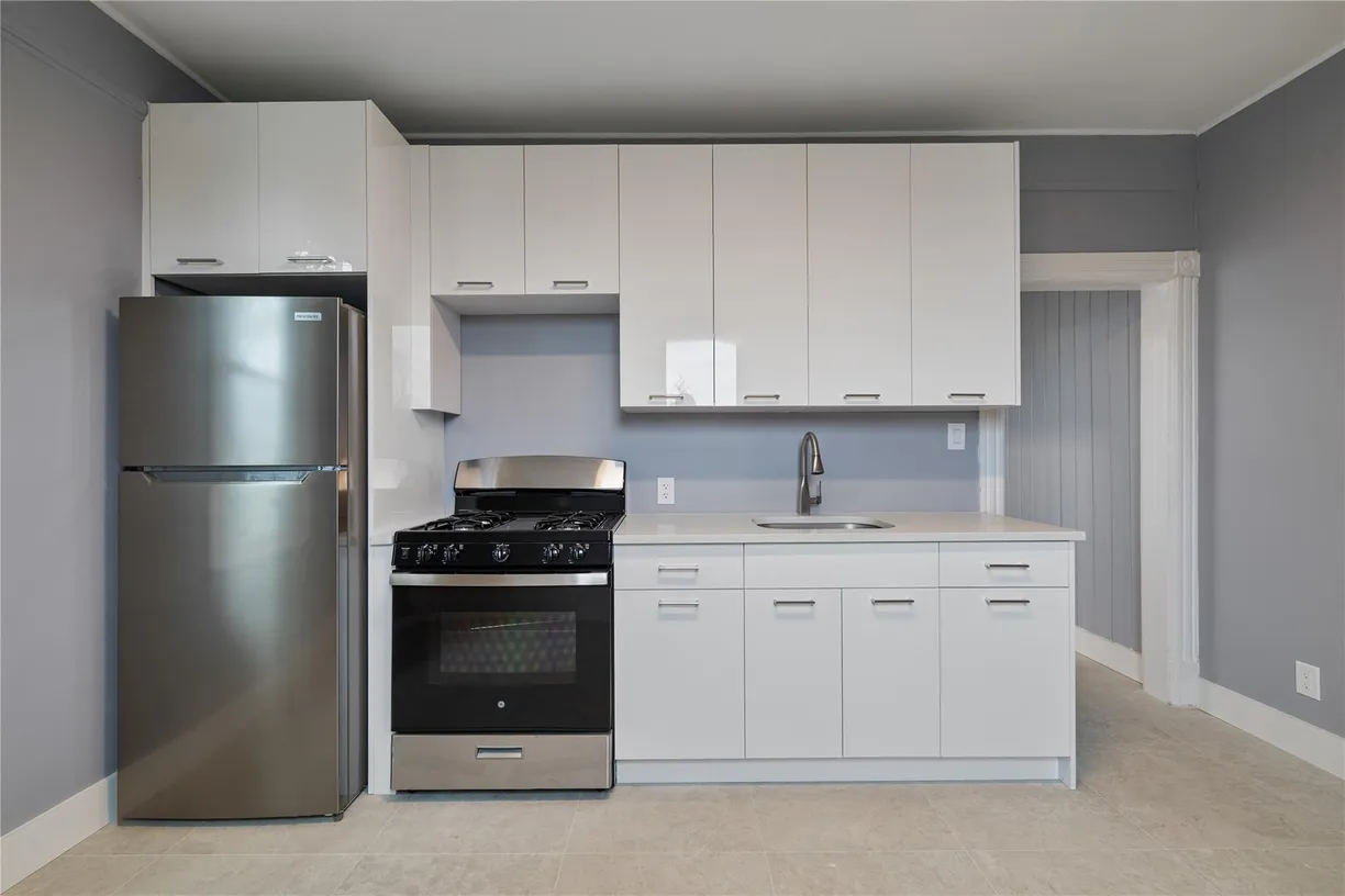 Rockland/Orange/NJ Real Estate | View 1 Elizabeth Place, 1F | Listing