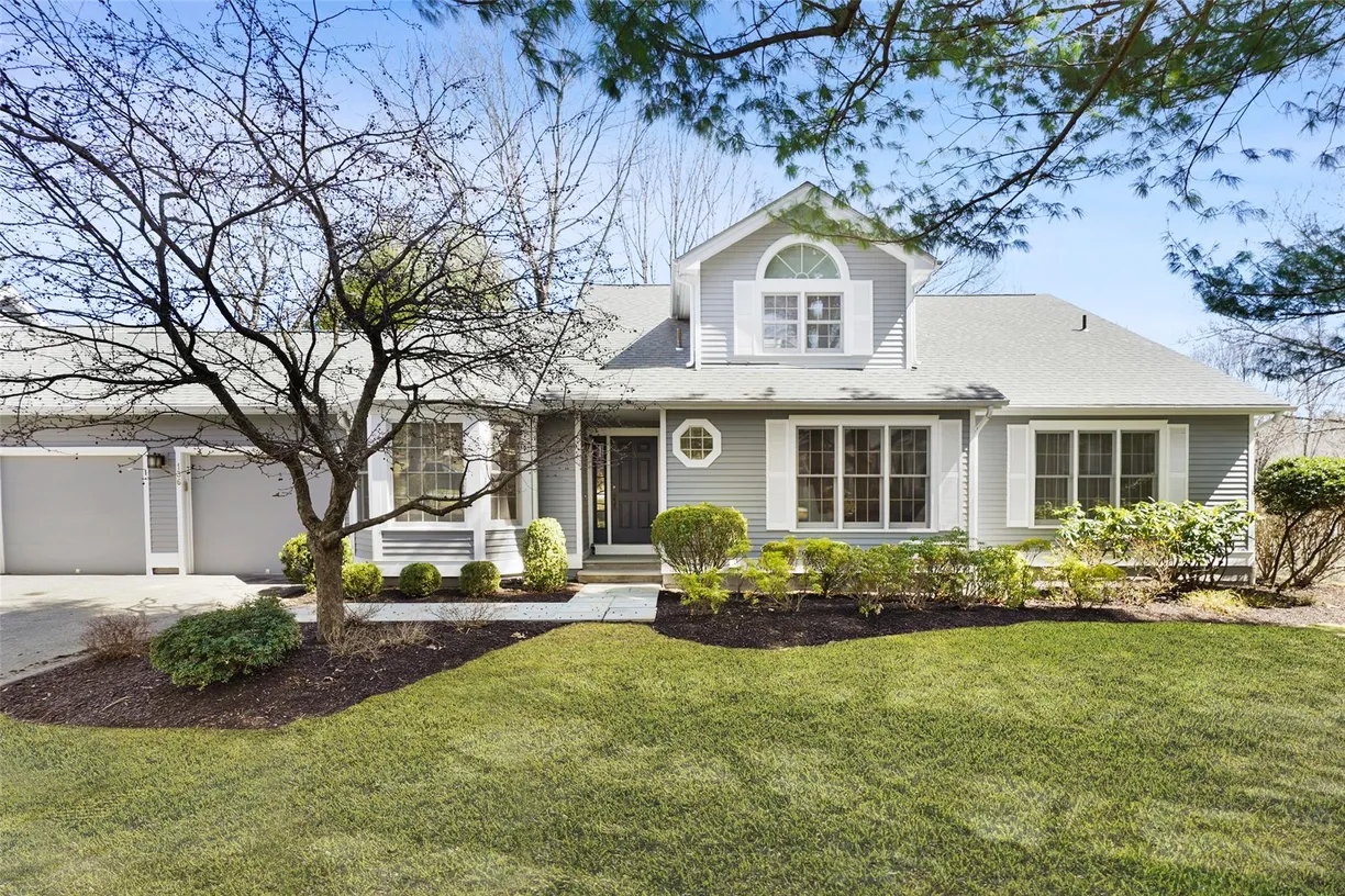 Westchester Real Estate | View 136 Ruxton Road | 2 Beds, 3 Baths