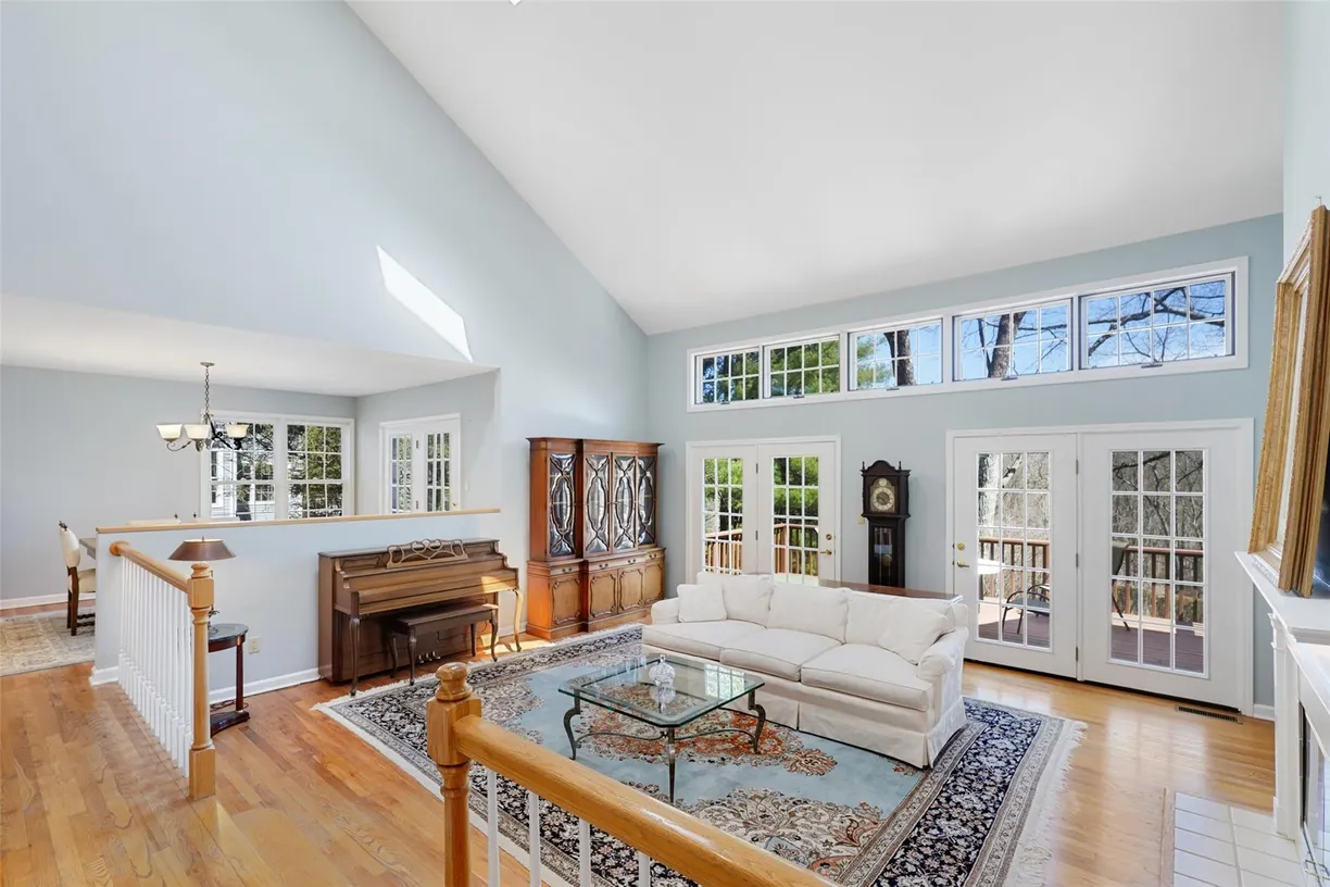 Westchester Real Estate | View 136 Ruxton Road | Listing