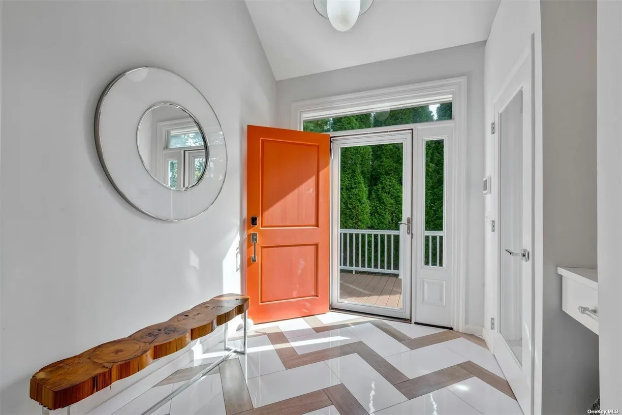 The Hamptons Real Estate | View 33 Old Canoe Place Road | Listing
