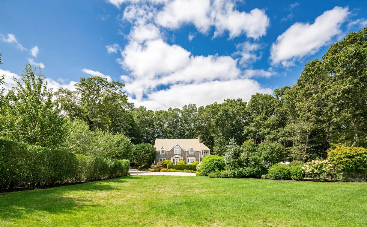 The Hamptons Real Estate | View 652 Noyack Path | Listing