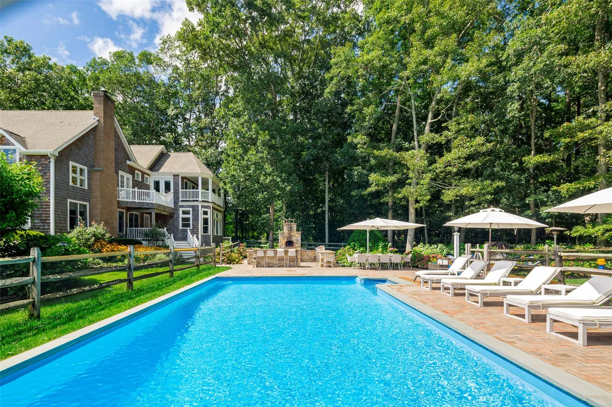 The Hamptons Real Estate | View 652 Noyack Path | Listing