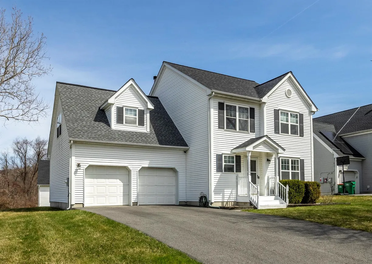 Hudson Valley Real Estate | View 18 Pleasant Glen | 4 Beds, 2 Baths