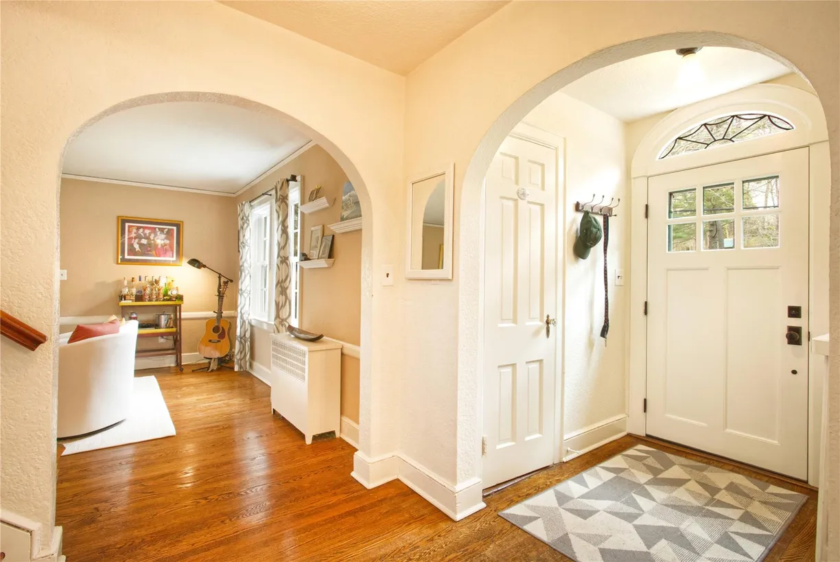 Westchester Real Estate | View 18 Hungerford Road | Listing