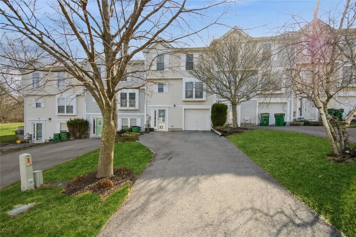 Hudson Valley Real Estate | View 15 Helen Court | Listing