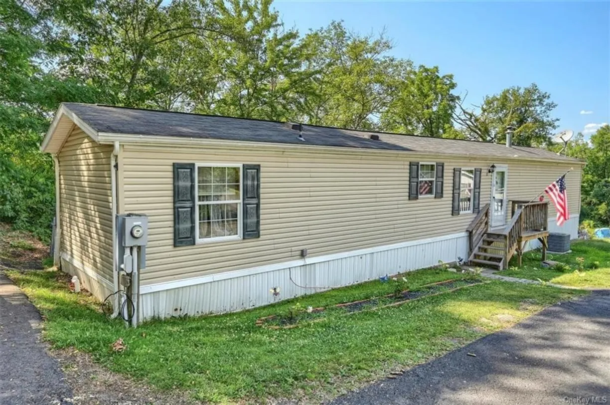 Hudson Valley Real Estate | View 5195 state route 52 | 3 Beds, 2 Baths