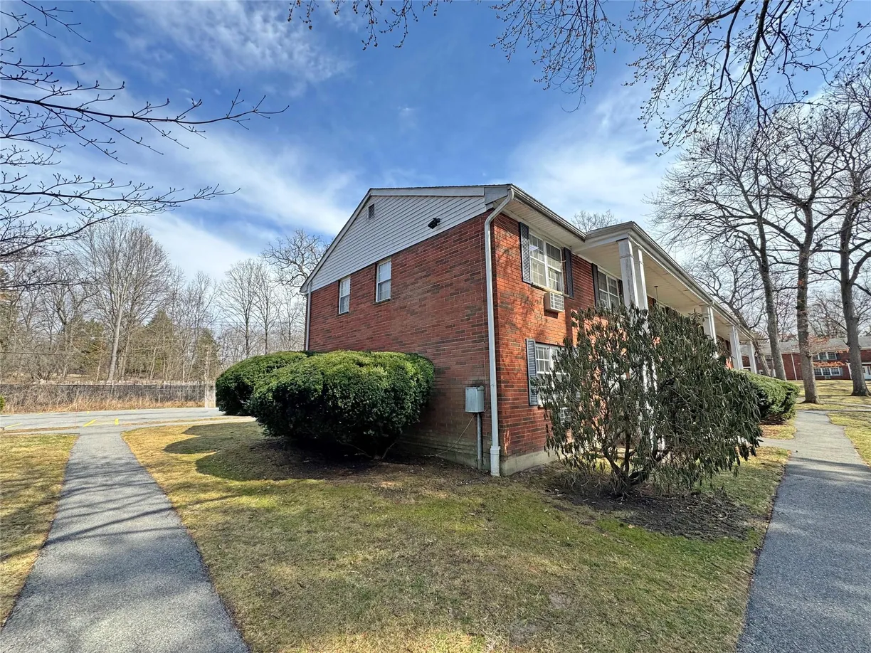 Hudson Valley Real Estate | View 5 Wildwood Drive, 12a | Listing