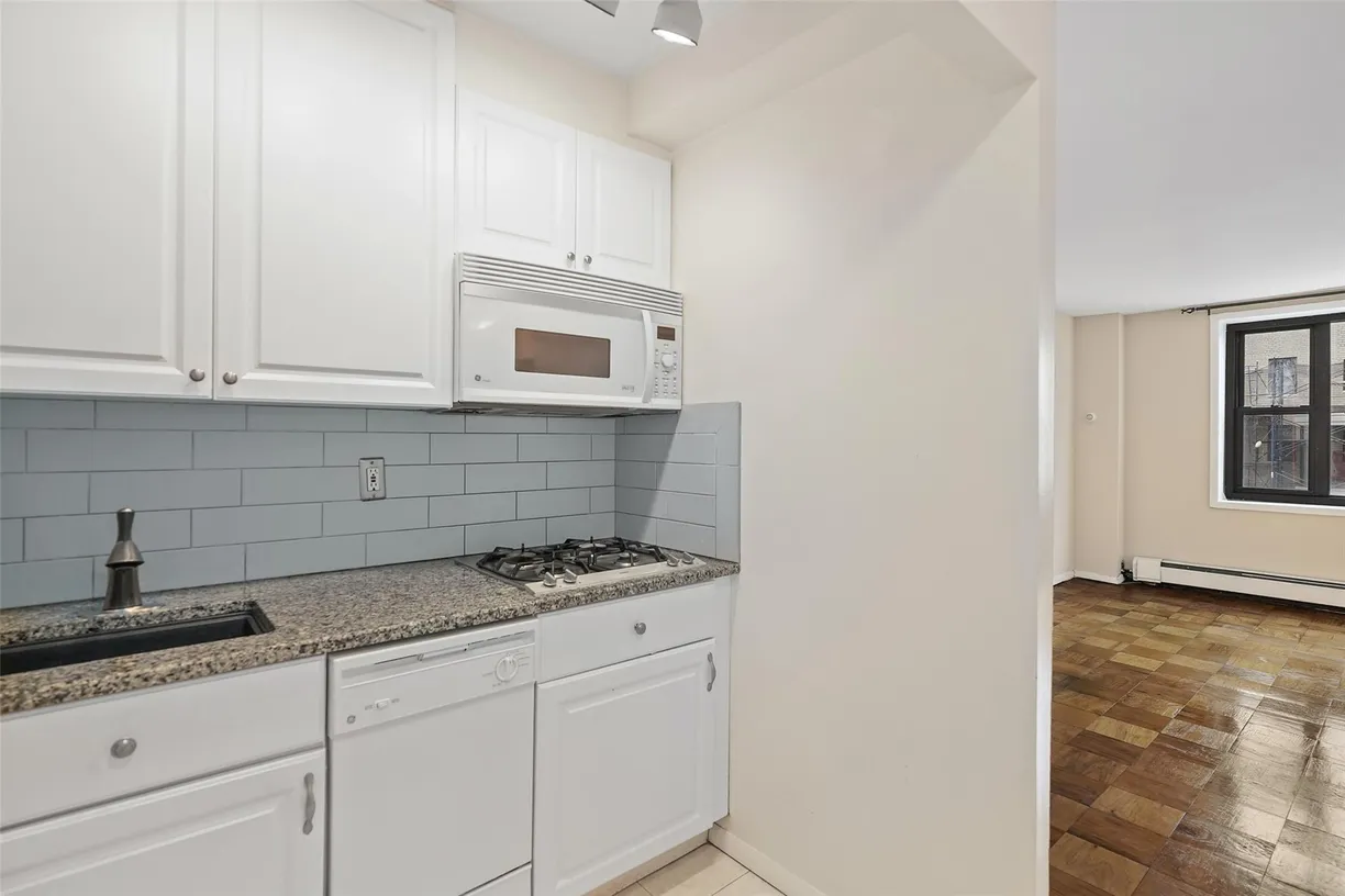 Westchester Real Estate | View 35 Stewart Place, 602 | Listing