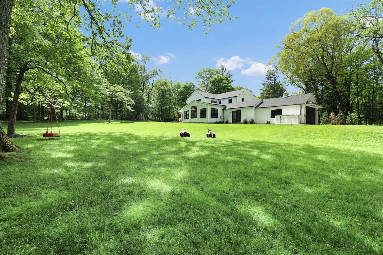 Westchester Real Estate | View 35 Ivy Hill Road | Listing