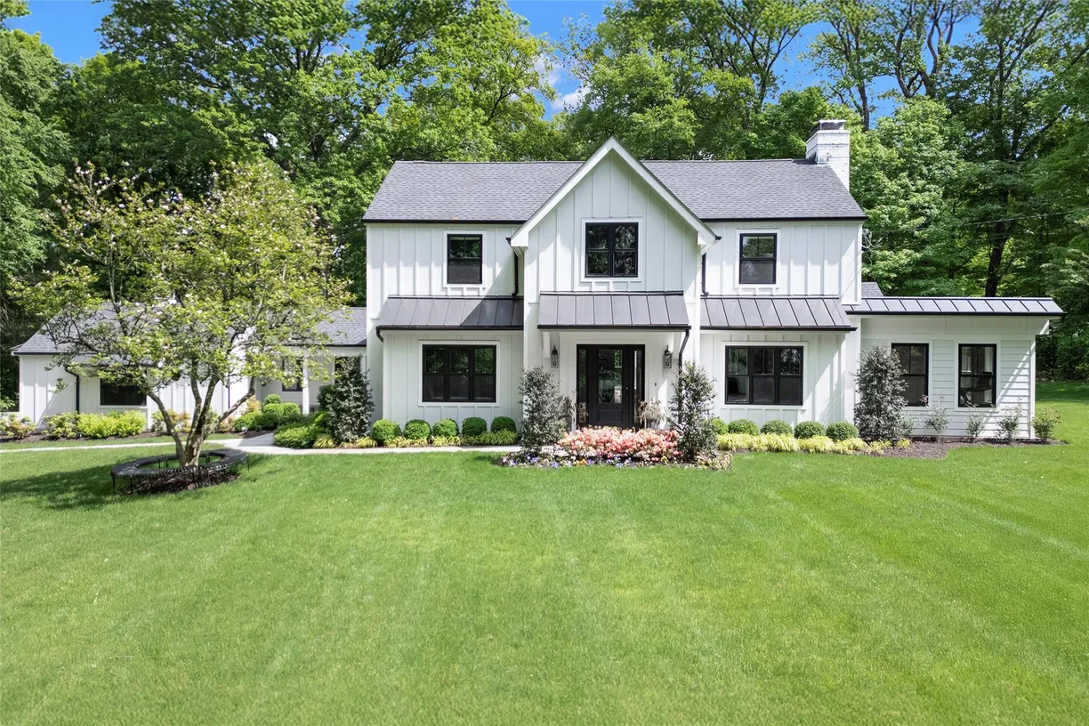 Westchester Real Estate | View 35 Ivy Hill Road | 5 Beds, 4 Baths